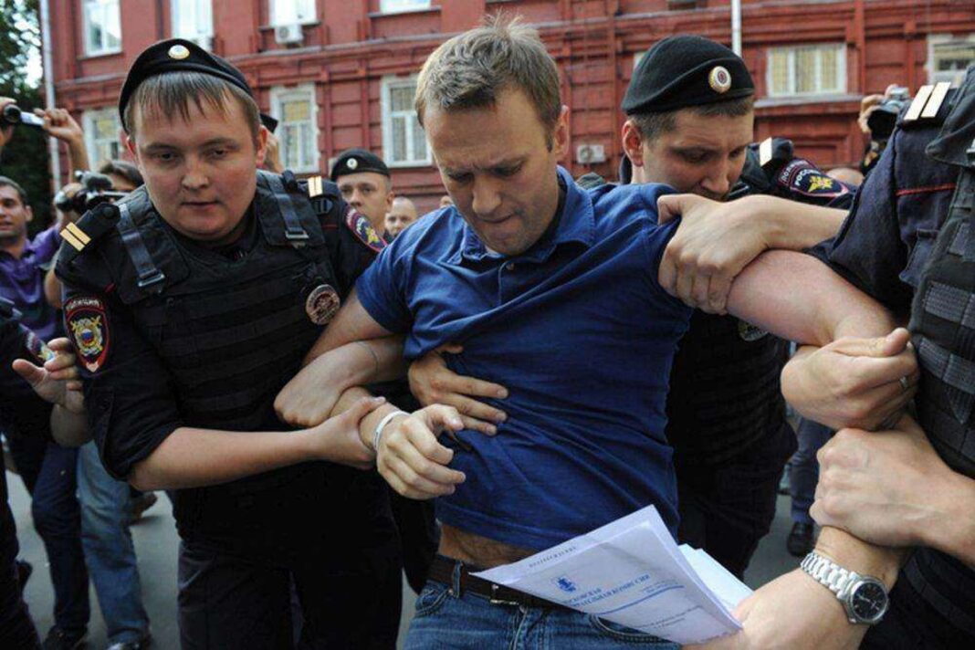 condamnării Navalnîi Rusia