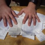 Comercianții nu mai sunt obligați să emită bon fiscal, decât la cerere: Legea, publicată în Monitorul Oficial
