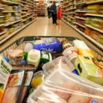 O familie alocă în medie 1.000 de lei pe lună pentru alimente, studiu Freshful by eMAG