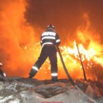 Maramureș: Un incendiu de vegetație uscată a necesitat trimiterea a două aeronave militare C-27J Spartan