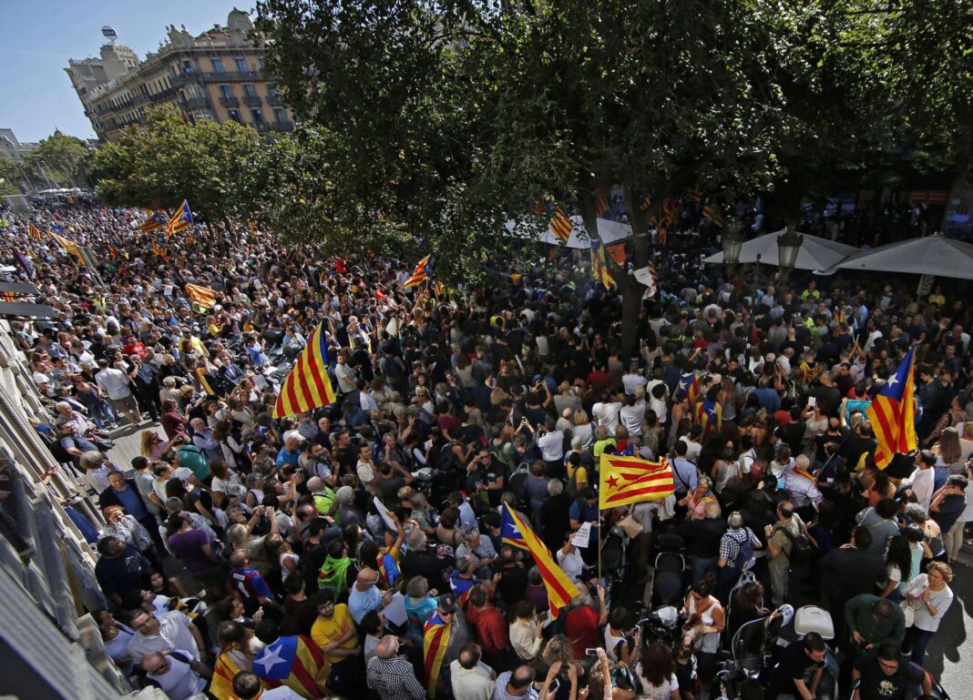protest Barcelona limbii spaniole