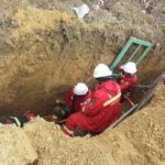 Suceava: ISU intervine pentru salvarea unui bărbat surprins de un mal de pământ