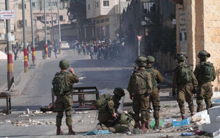 Trupele israeliene sunt „ în inima Gaza City”. Netanyahu: „Orașul este încercuit”