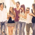 Studiu: Social media schimbă „fața” adolescenților. Peste jumătate dintre ei vor să-și modifice aspectul