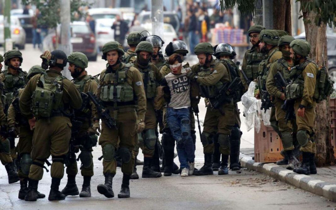 toți soldații israelieni tuturor palestinienilor