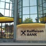 Clienţii Raiffeisen din Rusia nu vor mai putea efectua plăţi în dolari din 10 iunie