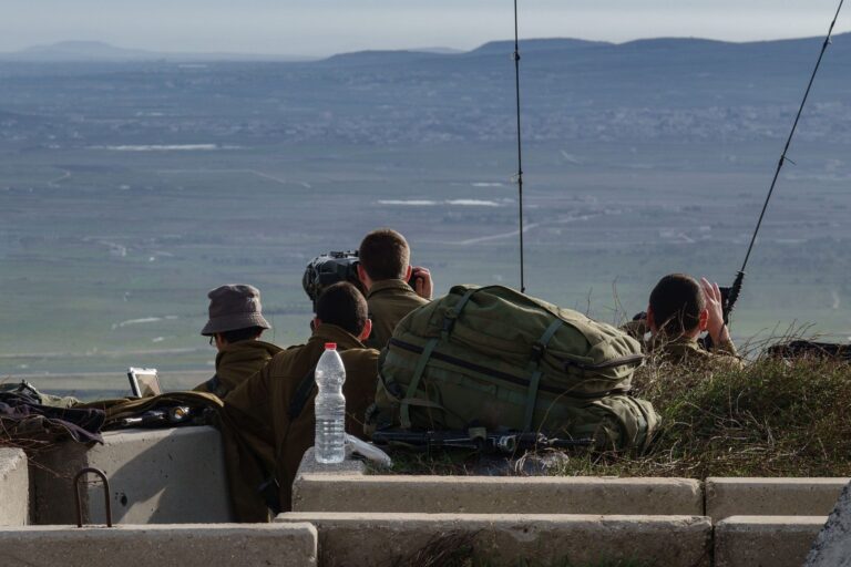 Avioane de vânătoare israeliene au lovit ținte ale Hezbollah în estul Libanului