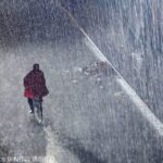 Ciclonul Ashley: Sunt așteptate precipitații de până la 80l/metru pătrat. Sfaturi pentru populație