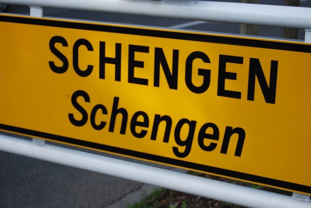 Ciucă raportul pozitiv admiterea României Schengen