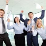 40% dintre angajatori spun că au mărit salariu în acest an