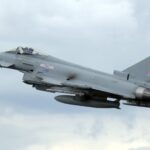 Un avion rusesc a interceptat o dronă americană desupra Mării Negre