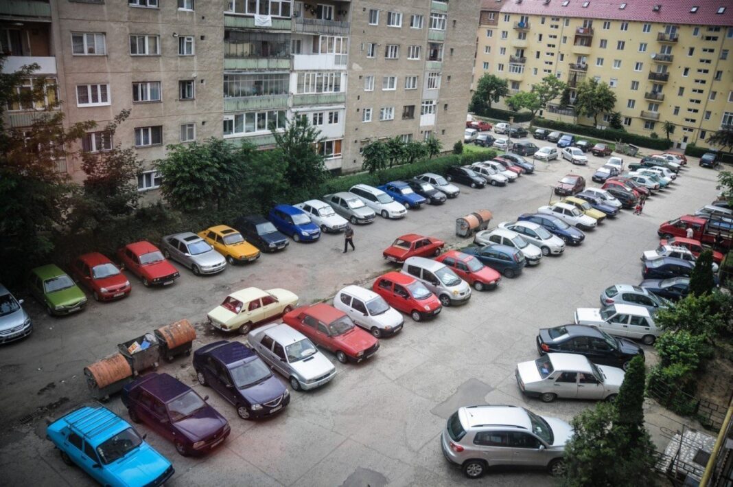 Parcări București