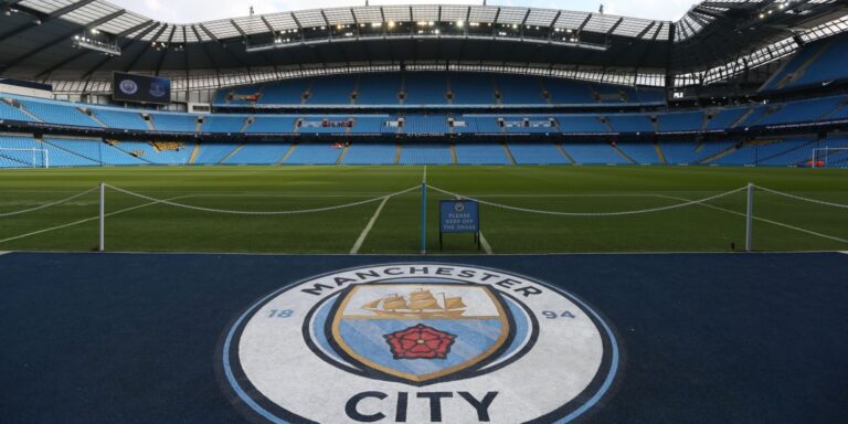 Manchester City, acuzată că a încălcat regulile financiare