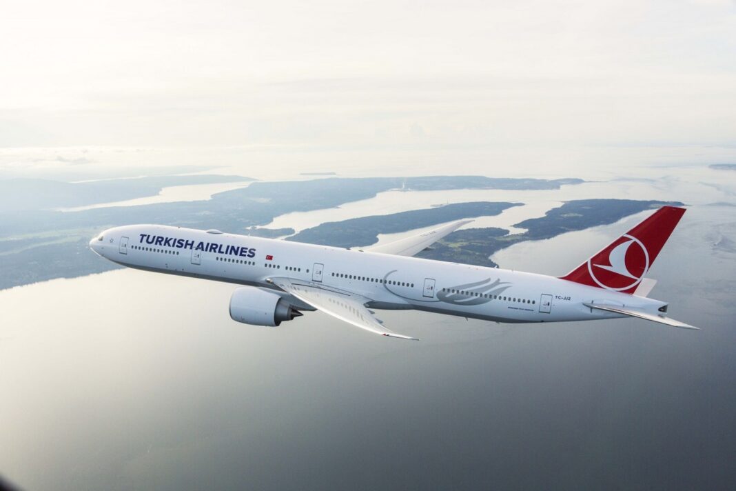aeronave române Turkish Airlines bombă