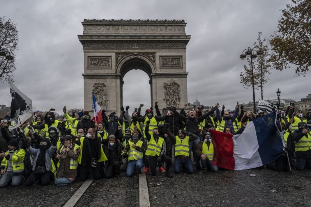 Proteste Franța Macron vaccinarea