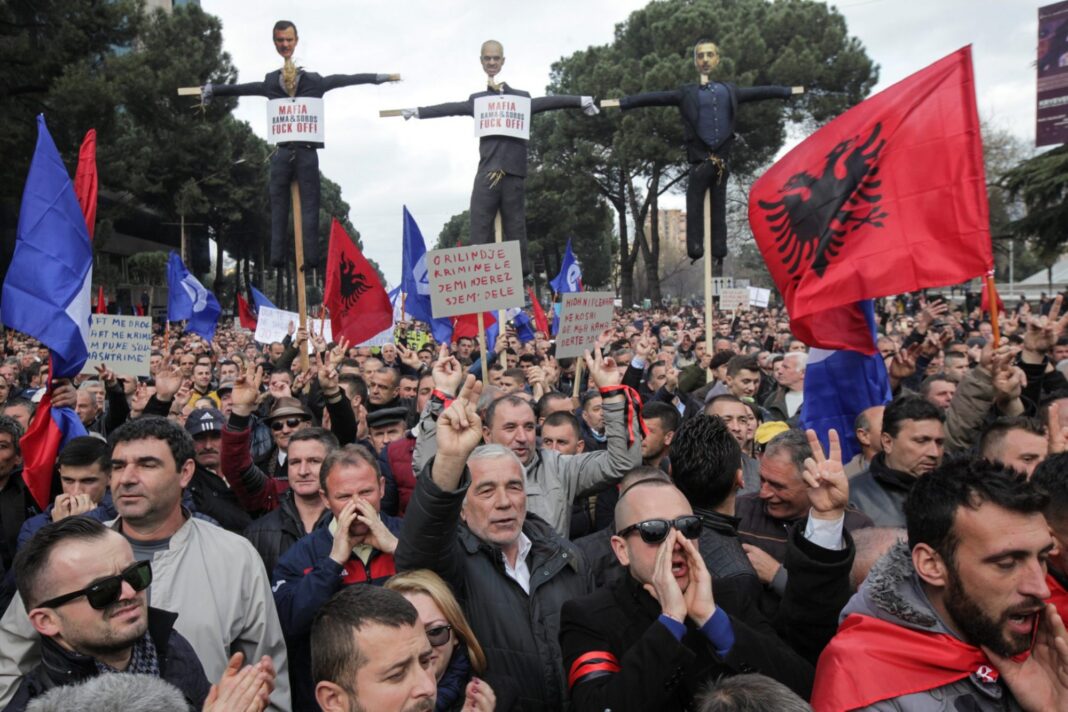 proteste Albania opoziției