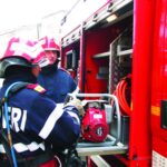 Un incendiu de vegetație uscată a izbucnit în stația Ploiești Triaj