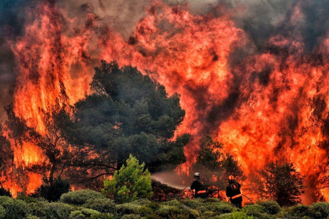 incendiu vegetație periferia Atenei