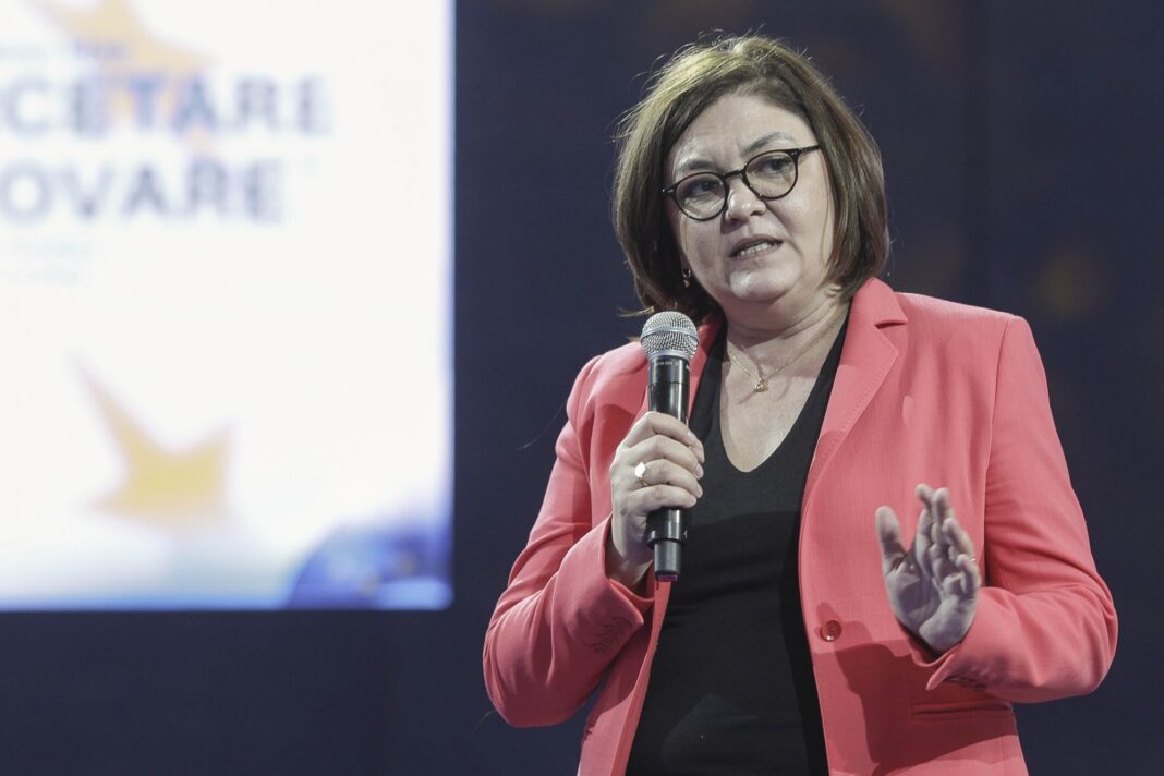 Comisarul european Adina Vălean / foto arhivă