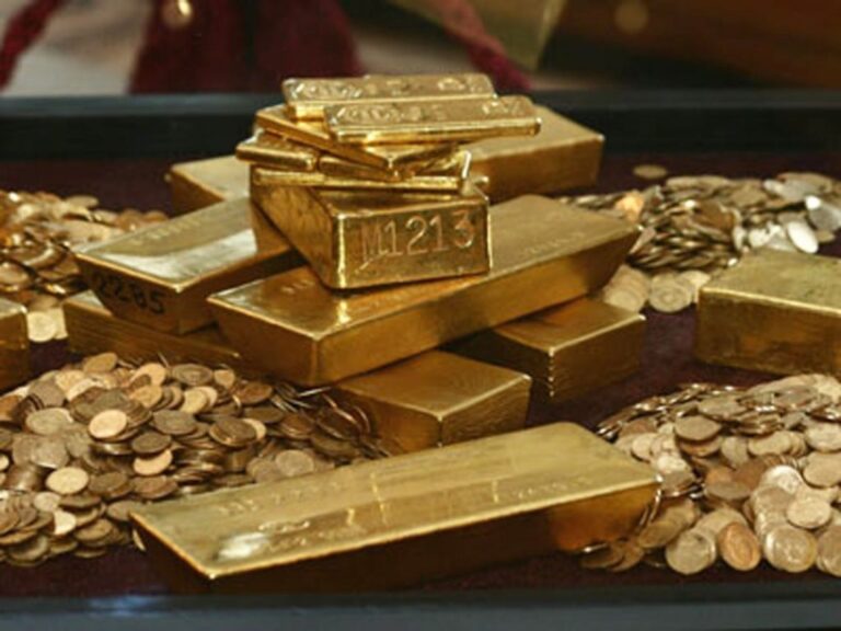 Prețul aurului crește spre 2.400 de dolari/uncie, apropiindu-se de un record istoric