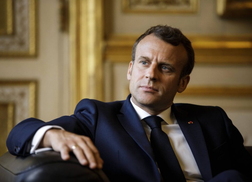 Macron consultări