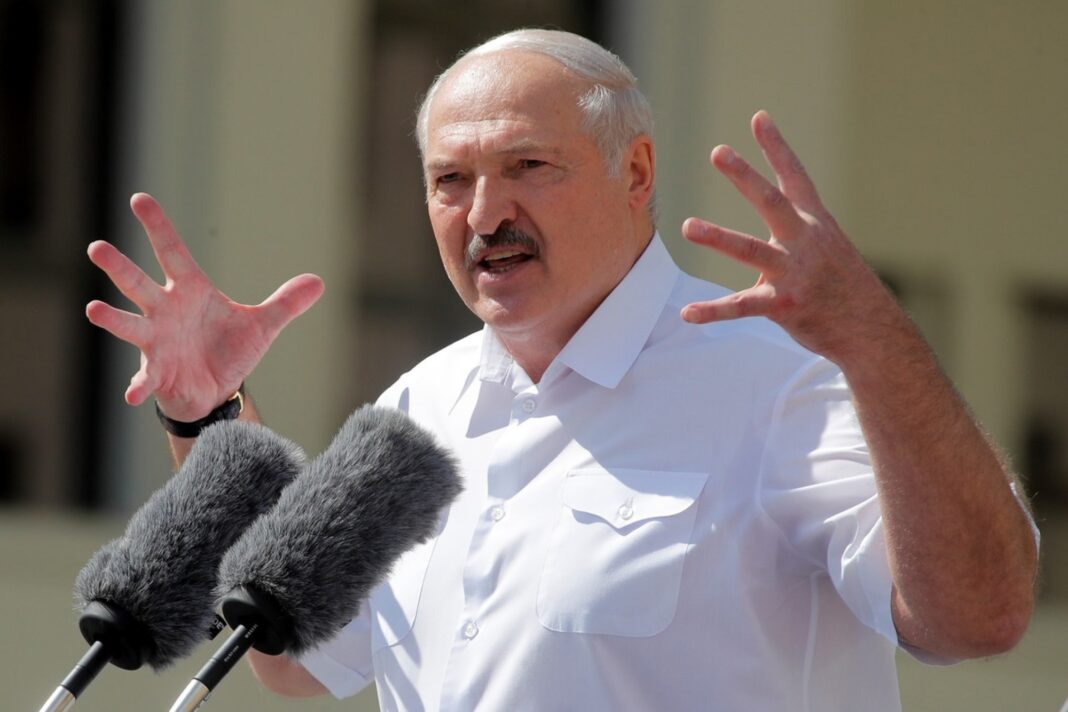 Lukașenko mobilizarea școlarilor cartofi