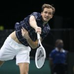 Alex de Minaur îl elimină pe Daniil Medvedev de la Roland Garros. “Nu mă așteptam să ajung aici”