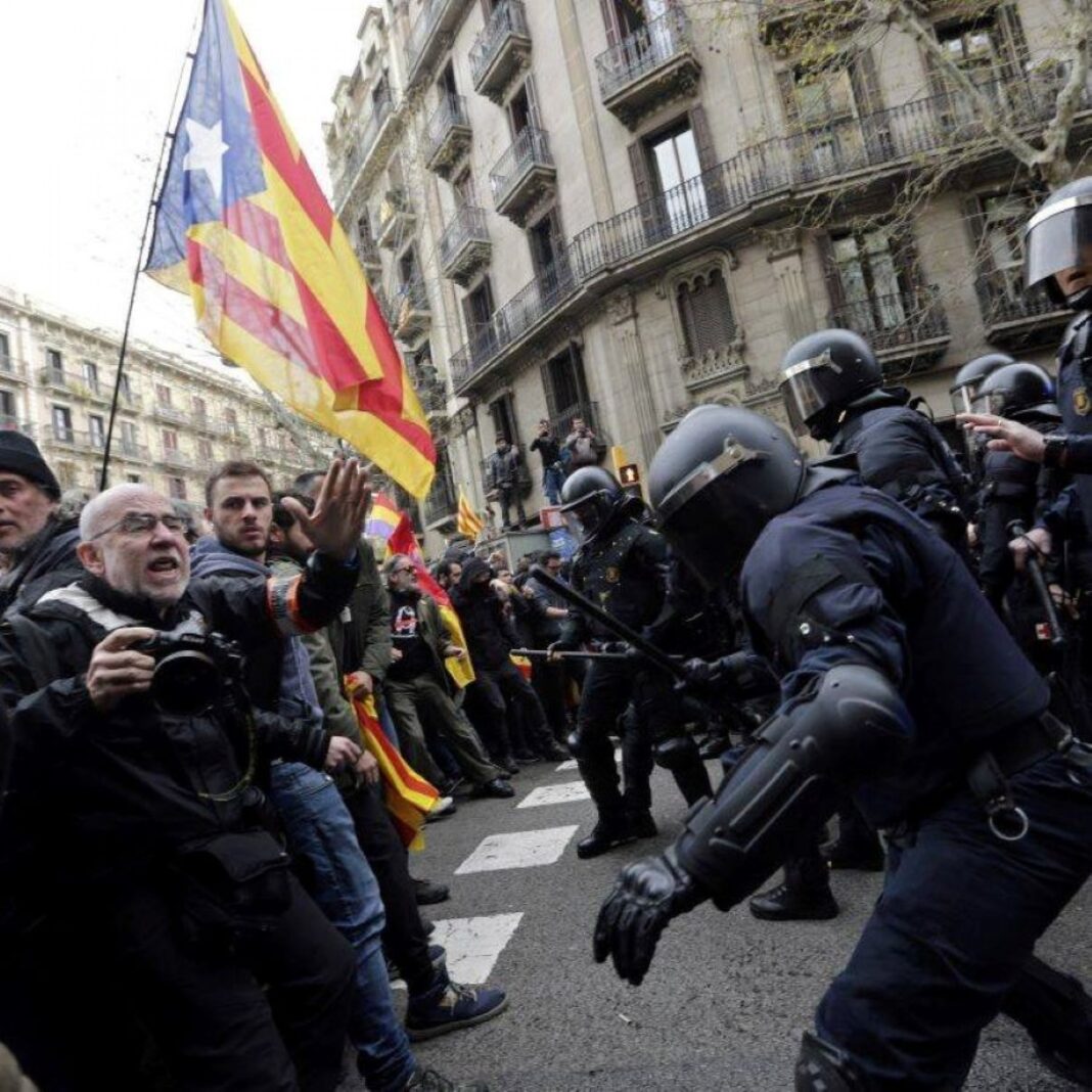 justiția Spania pedepsele ineligibilitate patru lideri catalani