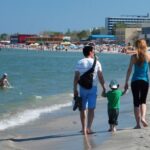 Numărul turiștilor așteptați pe litoral de Paște și 1 Mai