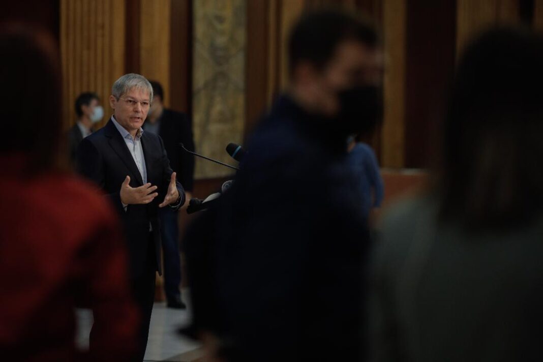 Guvernul Cioloș vine în Parlament