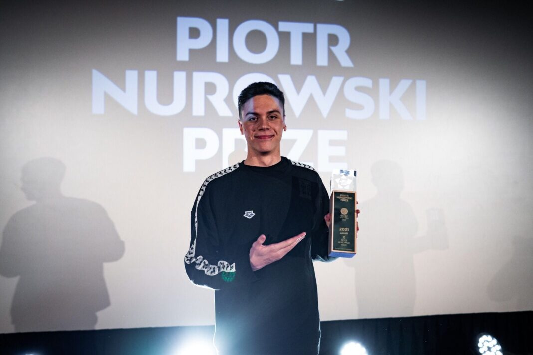 David Popovici a primit premiul