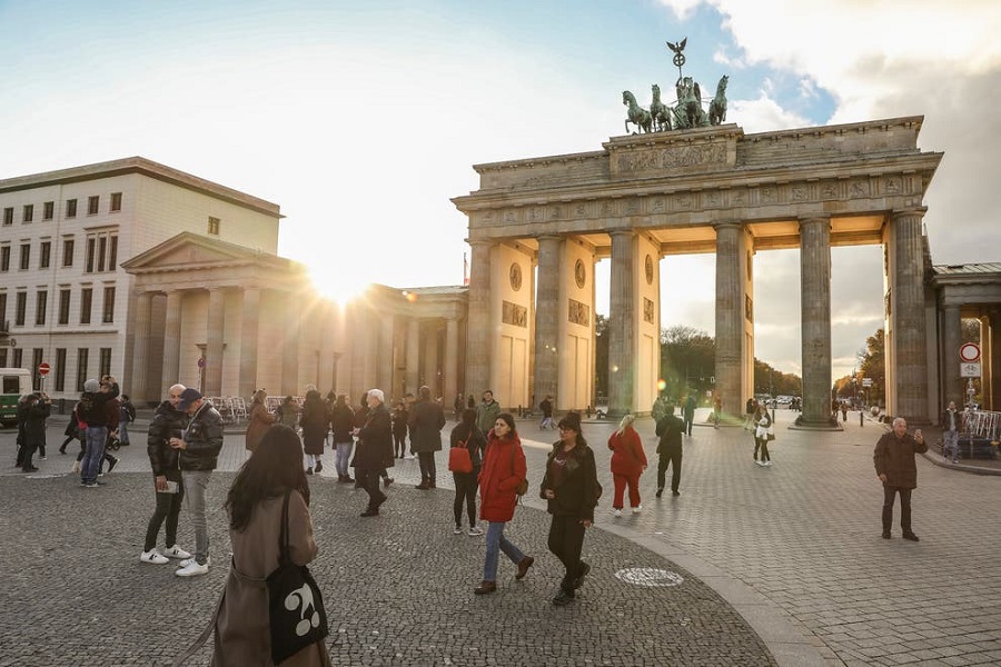 Germania nu exclude impunerea unui lockdown total