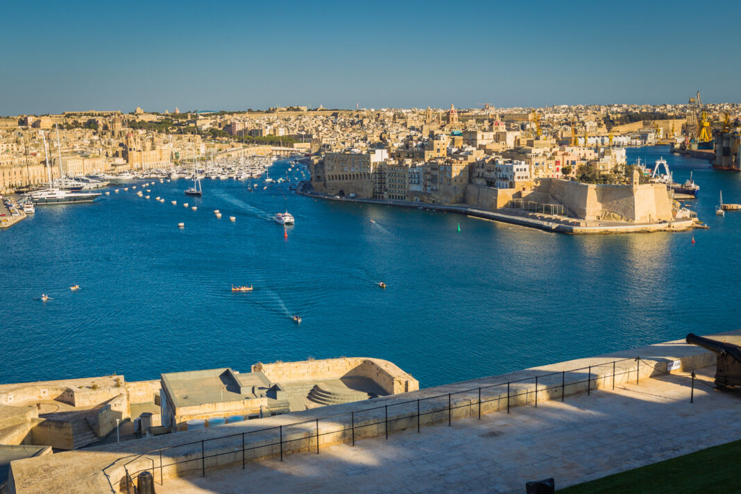 vedere din grădinile Baraka din Valletta, Malta