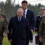 Putin s-a întâlnit cu generalii din Ucraina după o serie de succese clamate de aceasta