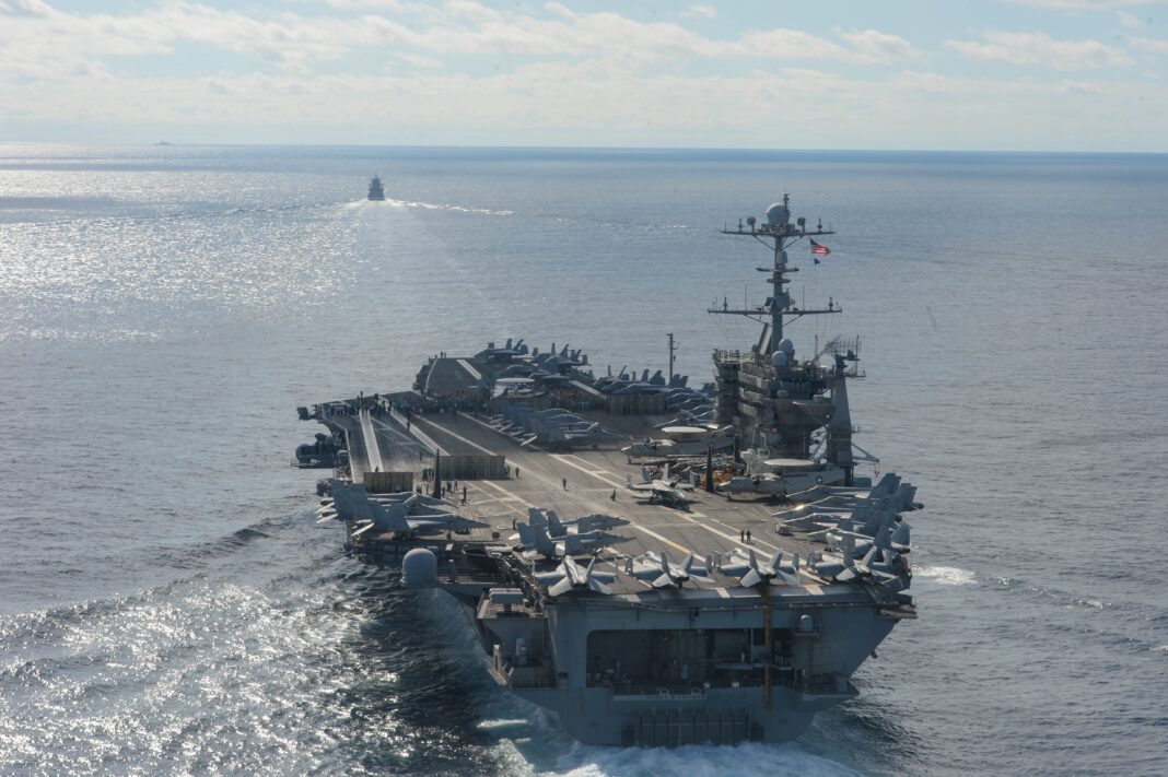 Statele Unite mențin un portavion în Marea Mediterană