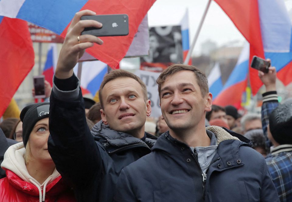Oleg Navalnîi alături de Alexei Navalnîi
