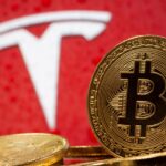 Tesla deține 2 miliarde de dolari în bitcoin, în ciuda instabilității cripto
