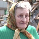 VIDEO: O bătrână din Ucraina nu mai rezistă în fața bombardamentelor: „Nu știu ce să mai fac!”