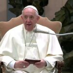VIDEO – Papa Francisc: „Doctorul mi-a spus să nu mai merg”