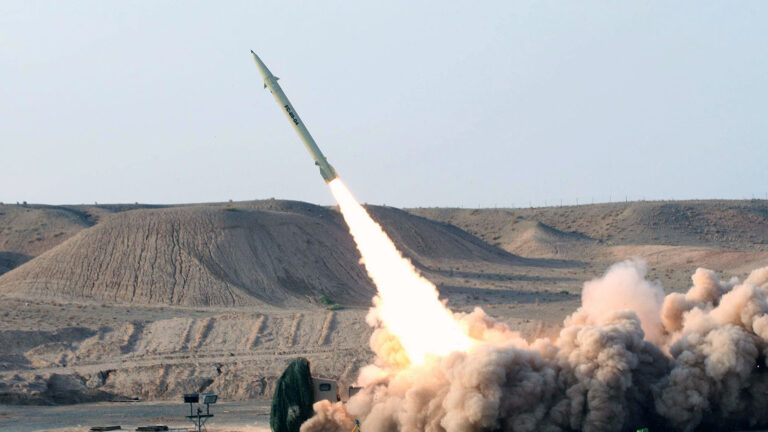 Israelul, atac cu rachete asupra Iranului