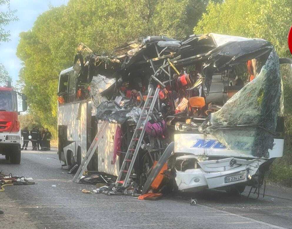 Tragedie în Bulgaria! Autocar românesc implicat în accident - 4 morți. VIDEO