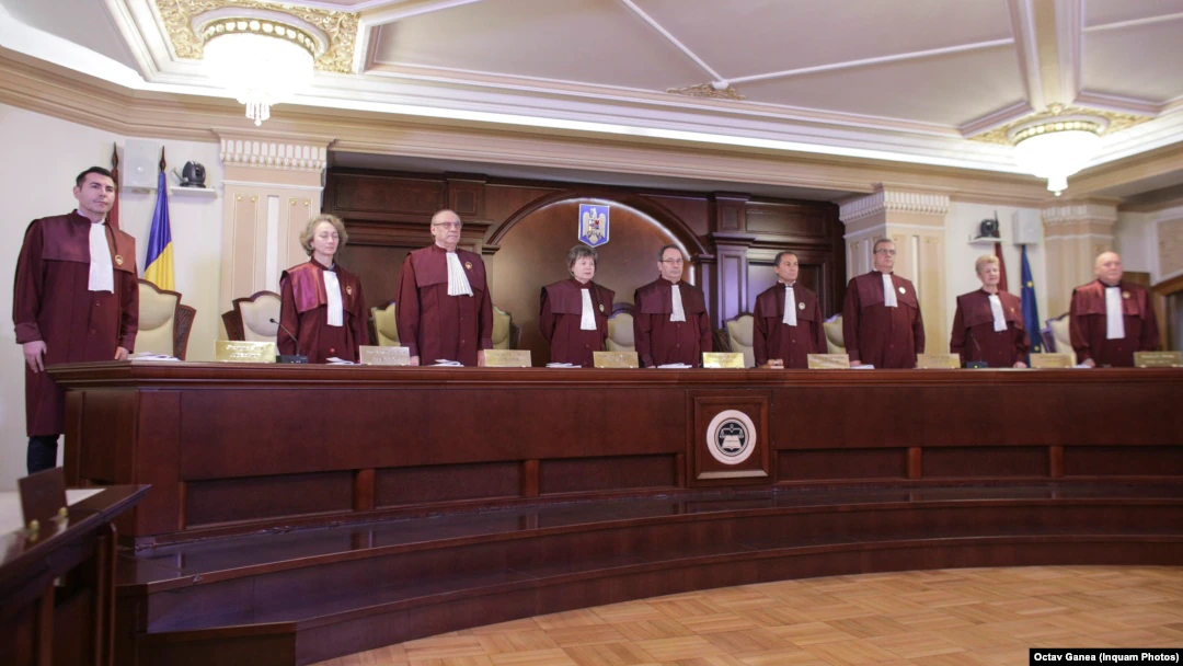 Curtea Constituțională discută sesizarea privind comasarea alegerilor