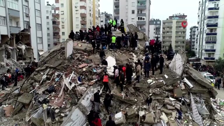 Imagini de la cutremurul din Turcia