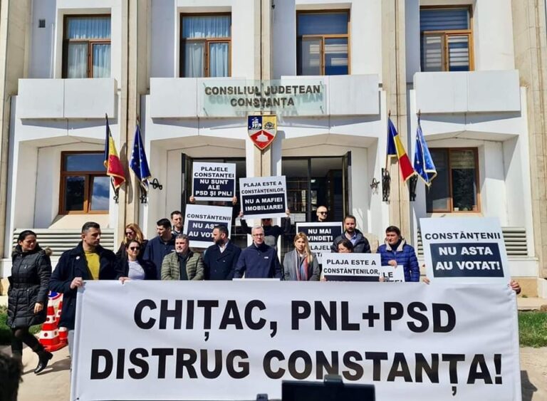 USR Constanța a protestat față de un proiect al primarului liberal Vergil Chițac