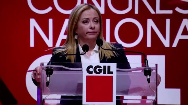 VIDEO: Premierul italian a fost contestat în timpul unui discurs la o convenție a sindicatelor