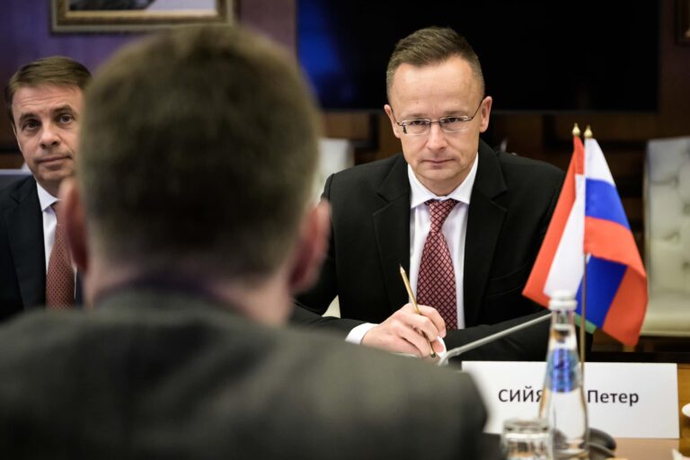 Târgu-Mureș: Péter Szijjártó, ministrul ungar de externe, atac la adresa lui Mark Rutte