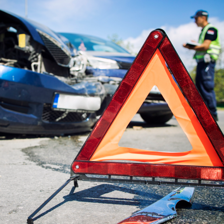 5 reguli de condus preventiv care te scutesc de folosirea asigurării RCA