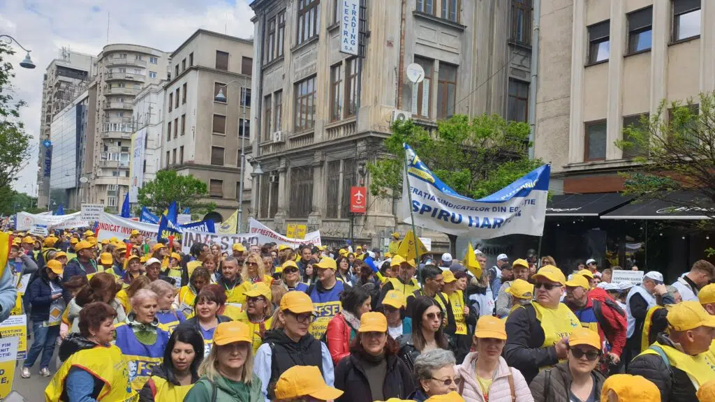 protest profesori și AUR