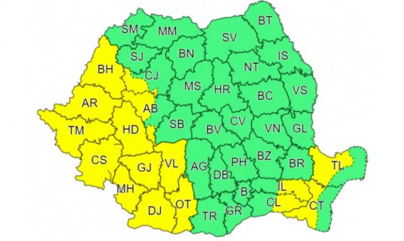 Cod galben de vreme instabilă în 16 județe