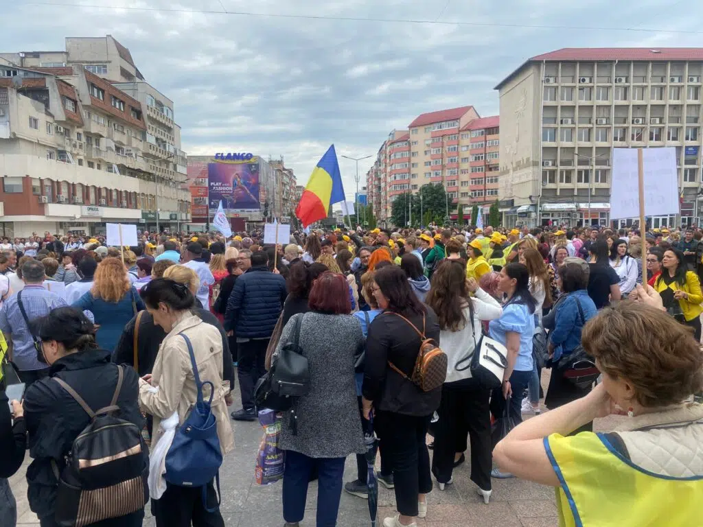 Profesorii au protestat în Târgoviște